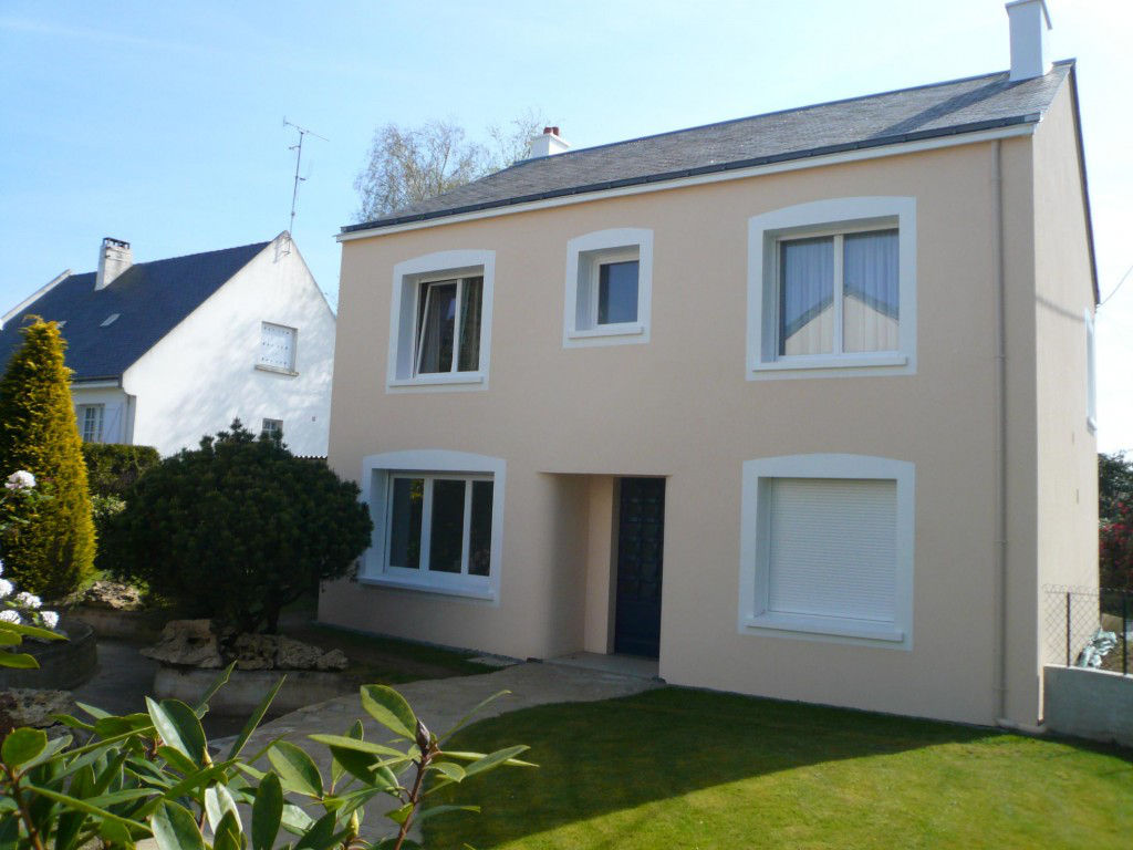 Ravalement de façade, crépis et peinture extérieure sur l'Île-de-France